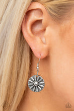 Load image into Gallery viewer, Saguaro Garden - Blue Necklace