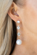 Load image into Gallery viewer, Yacht Scene - Gold Earring
